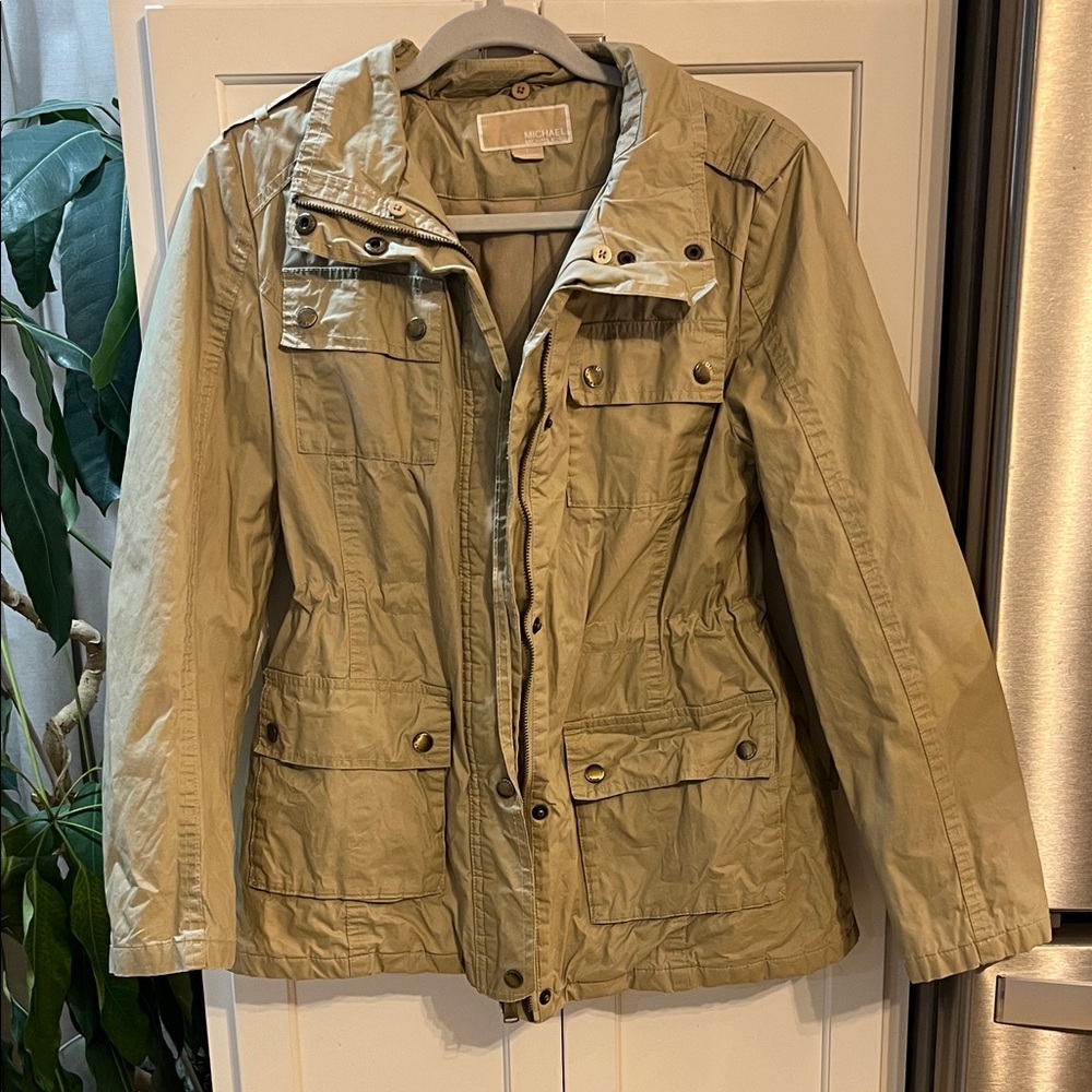 Like new  warm Michael Kors Utility safari  Jacket in Tan size small